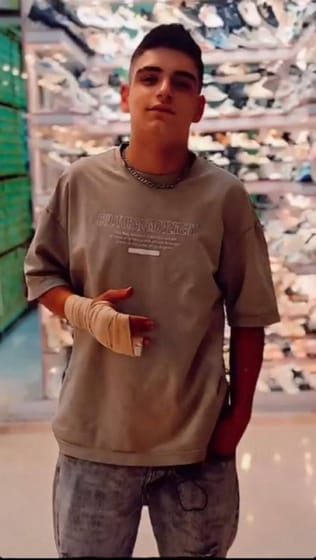 Sina Lavasani 17 saleh