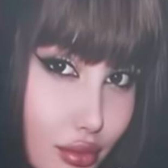 Amitis Sadeghi 17 years old